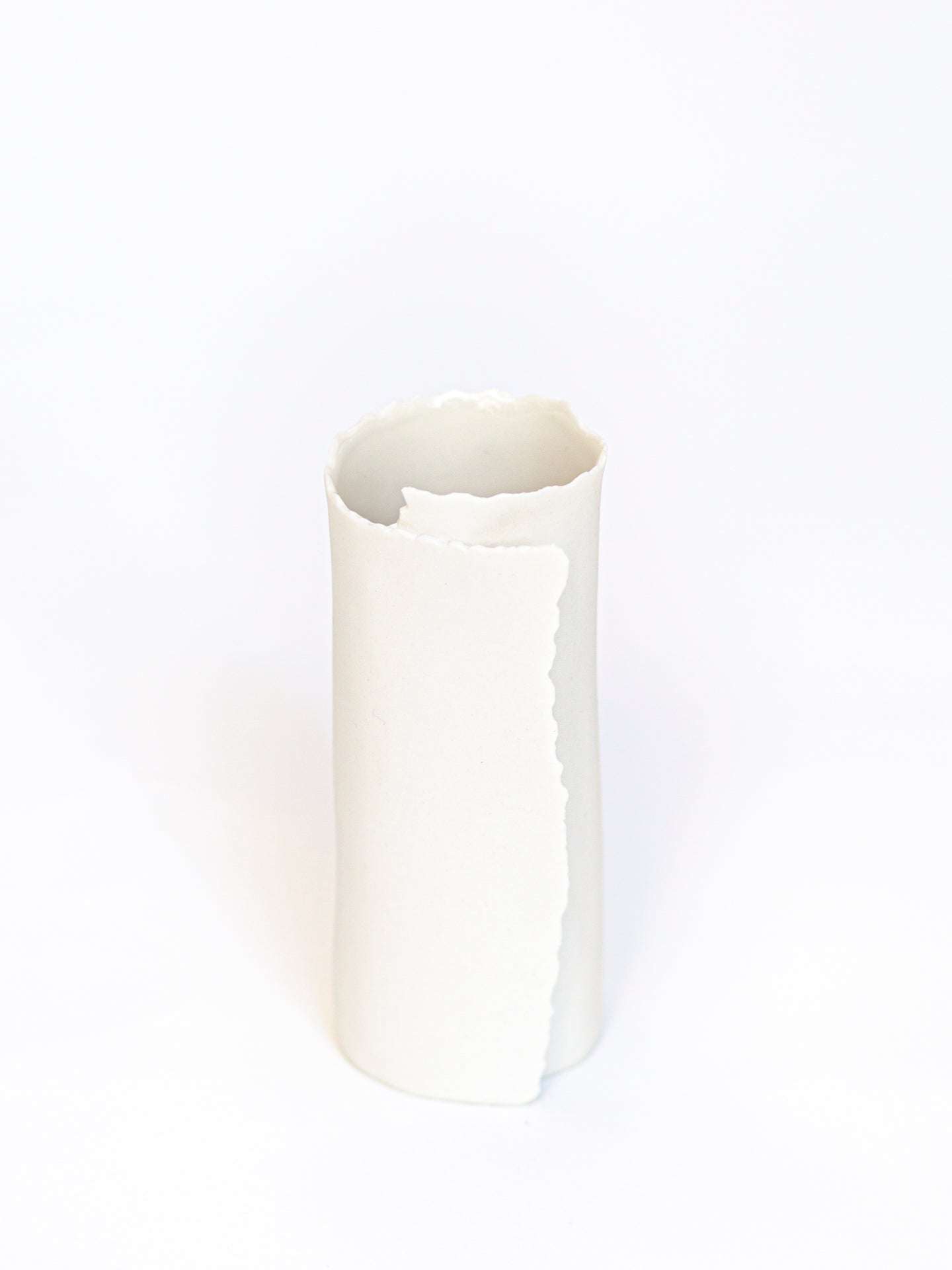 ARK 2 vase porcelaine en biscuit H = 12cm, D = 4,5cm